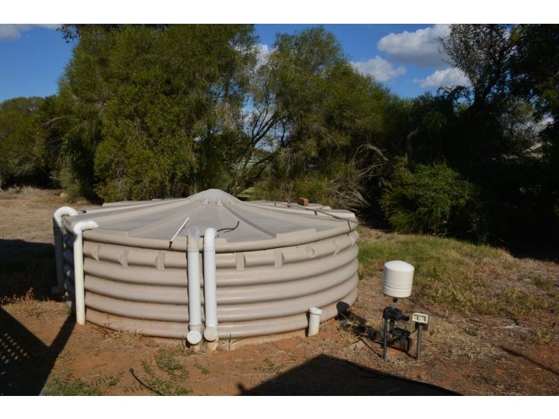 250 Golf Course Road, Barooga NSW 3644