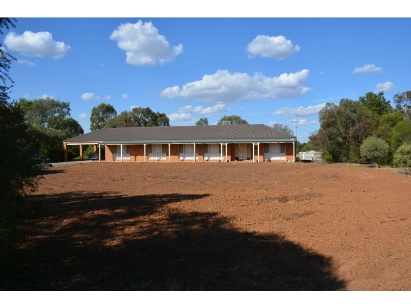 250 Golf Course Road, Barooga NSW 3644