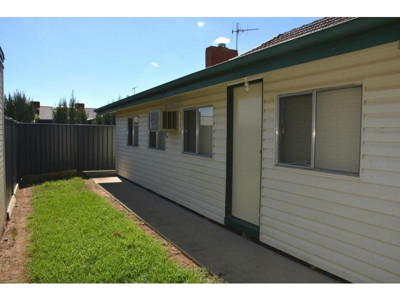 Unit 1/148 High Street, Cobram VIC 3644