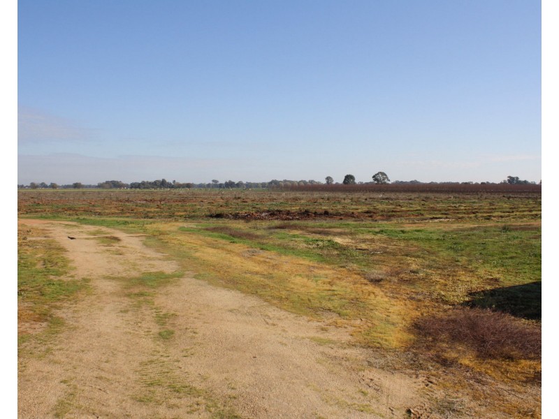 102 Cobram South Road, Cobram VIC 3644
