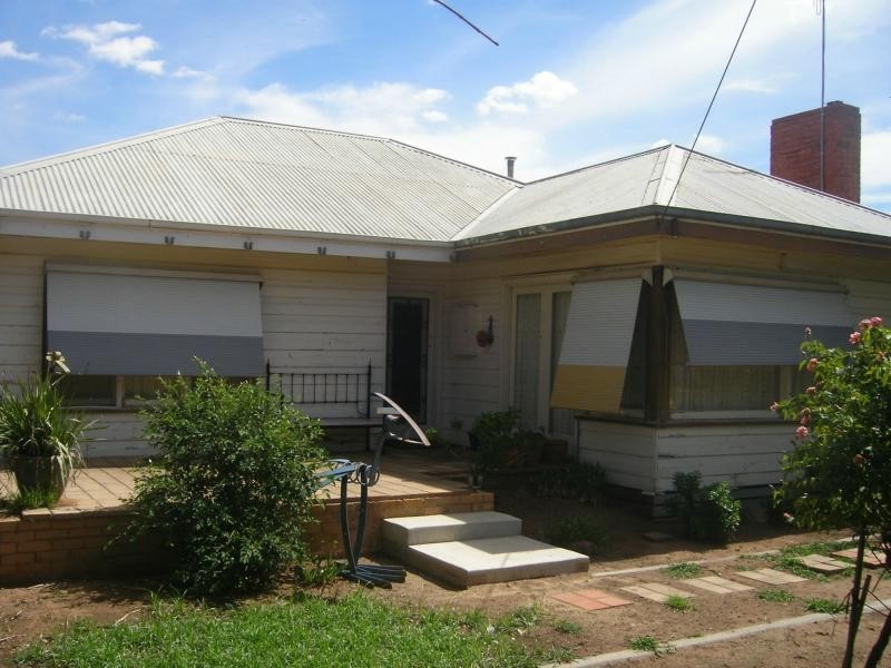 33 William Street, Cobram VIC 3644