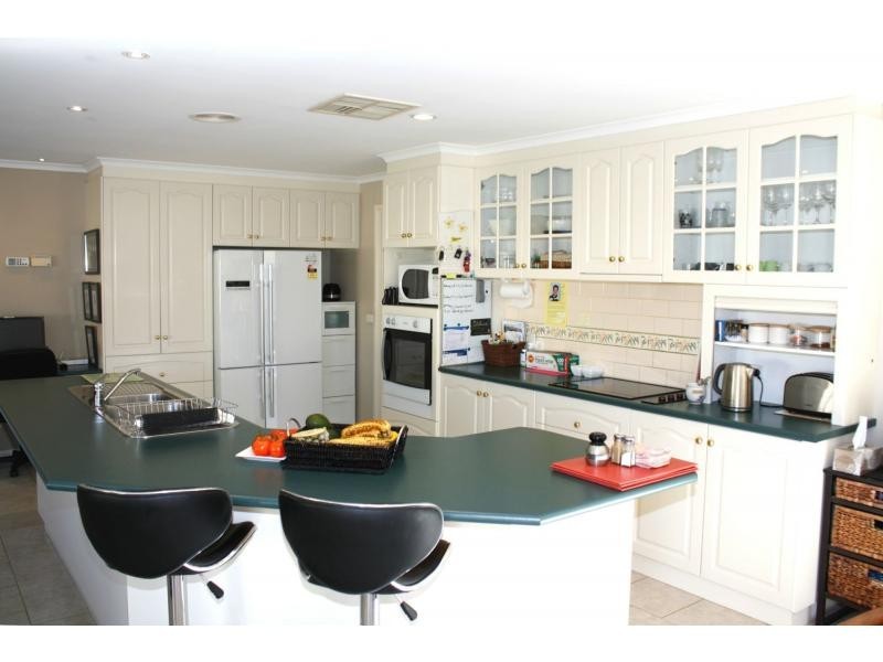 6 Sandy Court, Cobram VIC 3644