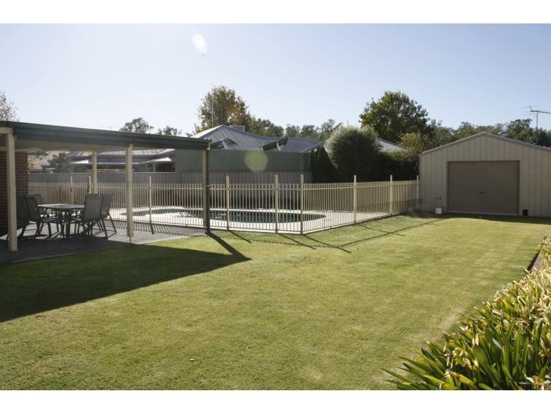 6 Sandy Court, Cobram VIC 3644
