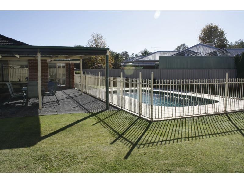 6 Sandy Court, Cobram VIC 3644