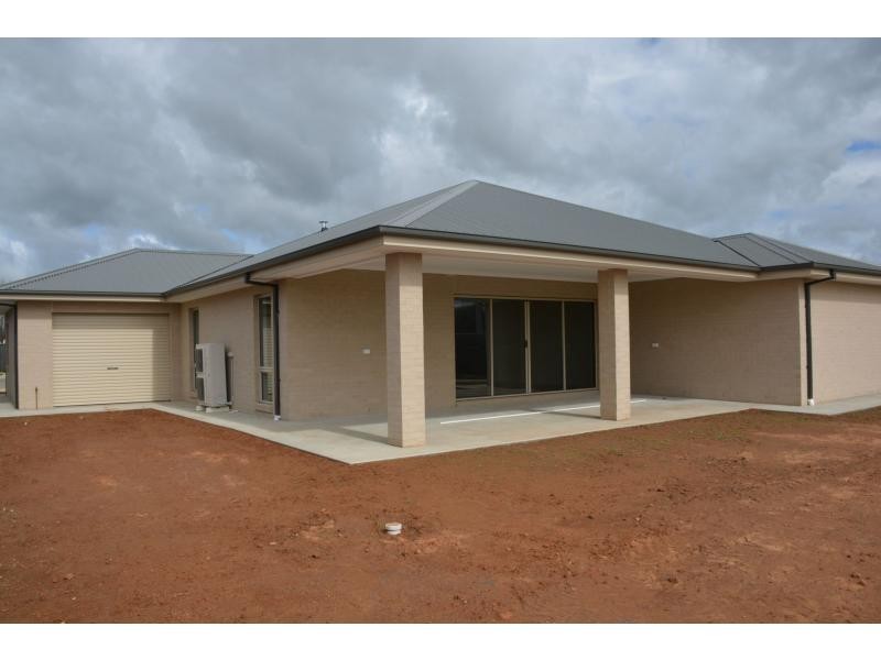 28 Dudley Park Lane, Cobram VIC 3644