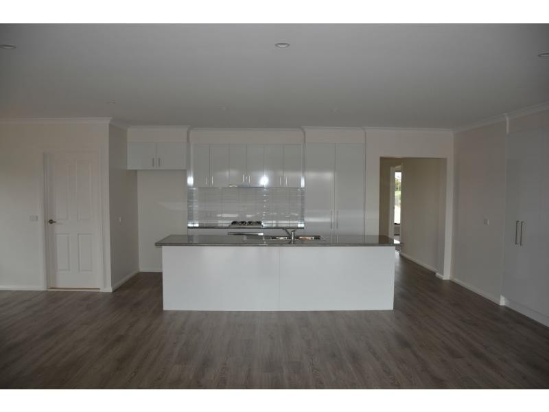 28 Dudley Park Lane, Cobram VIC 3644