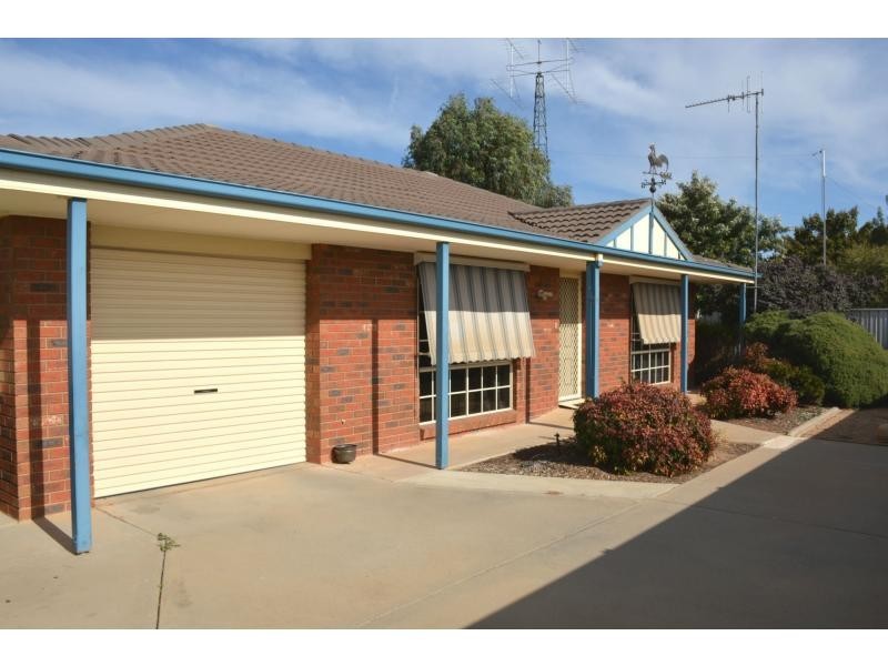 Unit 2/71 Campbell Road, Cobram VIC 3644