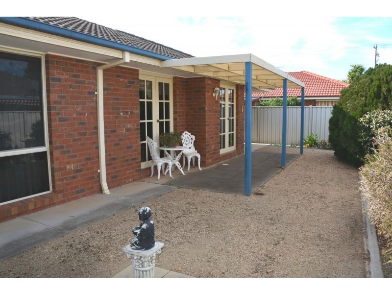 Unit 2/71 Campbell Road, Cobram VIC 3644
