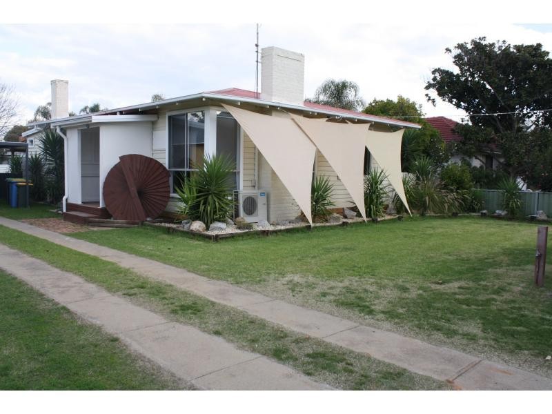 15 Charles Street, Cobram VIC 3644