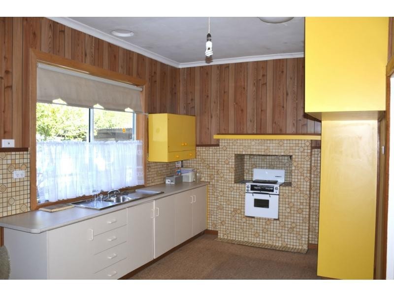 16 Elizabeth Street, Cobram VIC 3644