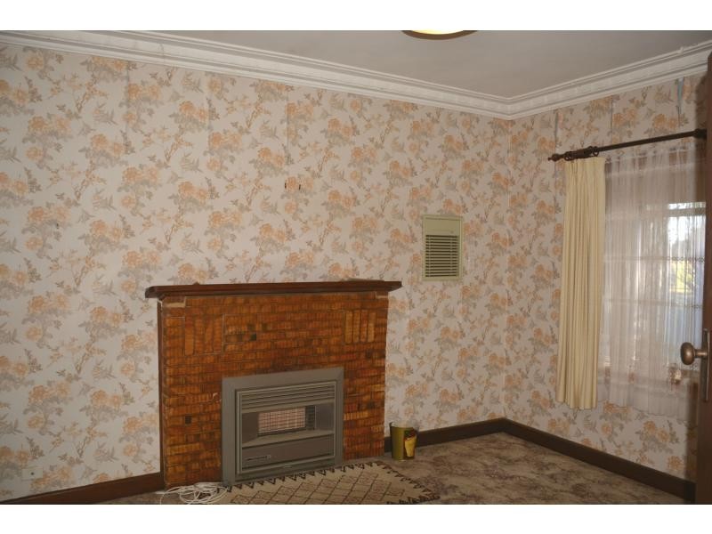 16 Elizabeth Street, Cobram VIC 3644