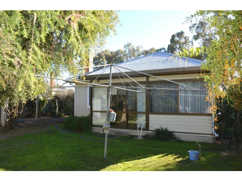 16 Elizabeth Street, Cobram VIC 3644