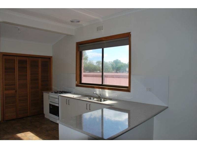 2 Mookarii Street, Cobram VIC 3644