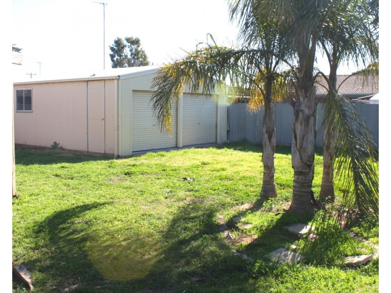4 Mitchell Street, Cobram VIC 3644