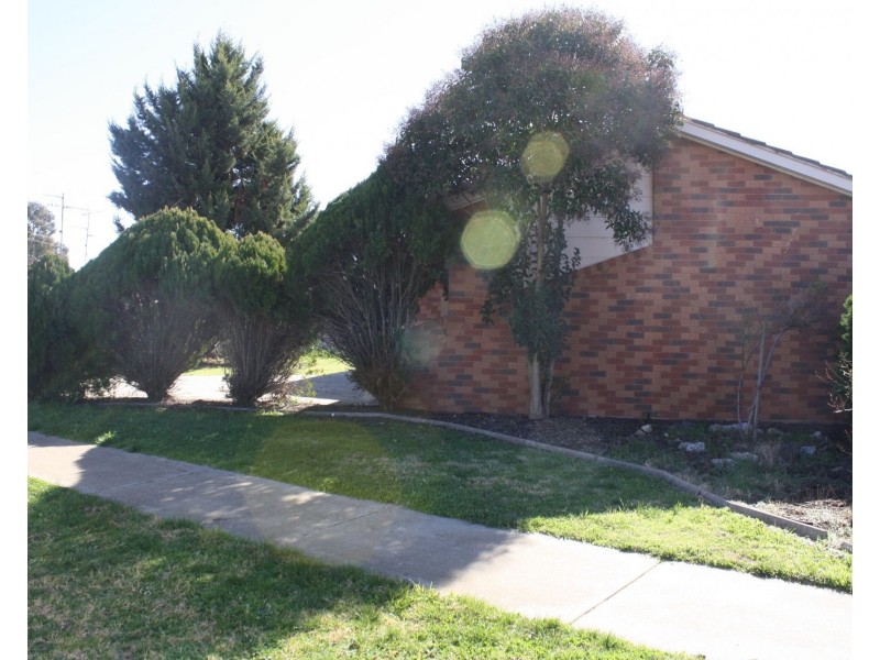 4 Mitchell Street, Cobram VIC 3644