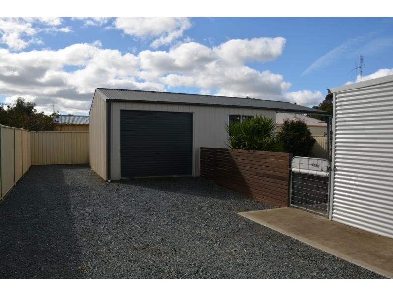 19 Hill Street, Tocumwal NSW 2714