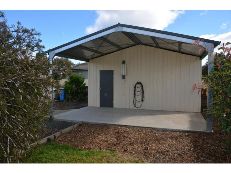 19 Hill Street, Tocumwal NSW 2714