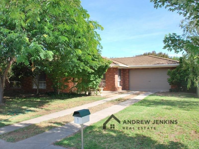 1 Hiles Court, Tocumwal NSW 2714