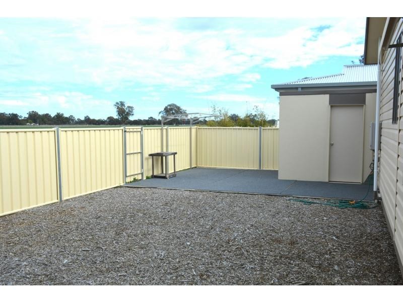 43 Andre Street, Green Palms Village, Cobram VIC 3644