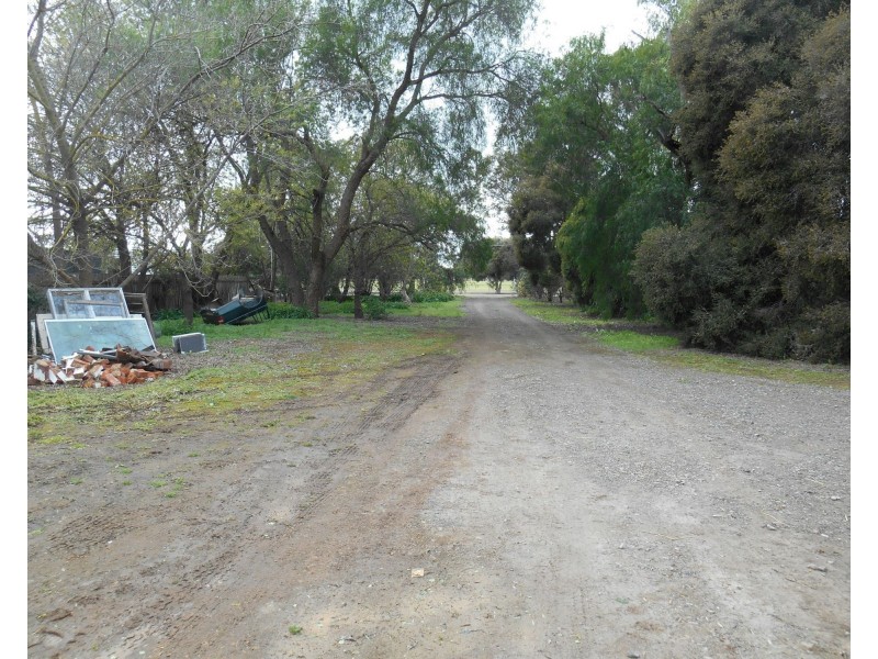 19 Beek Street, Katamatite VIC 3649