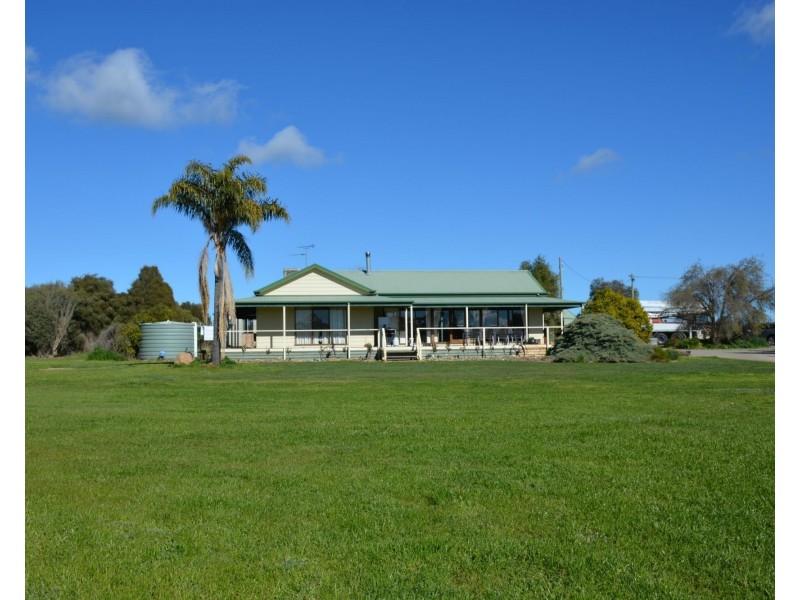 3391 Tocumwal-Barooga Road, Barooga VIC 3644