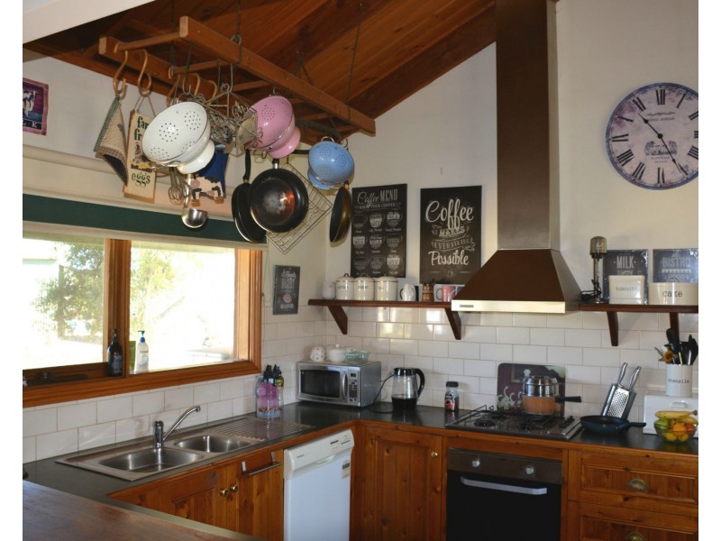 3391 Tocumwal-Barooga Road, Barooga VIC 3644