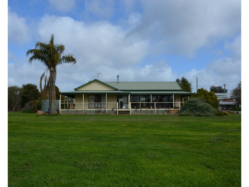 3391 Tocumwal-Barooga Road, Barooga VIC 3644