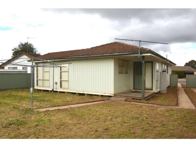 4 Golden Court, Cobram VIC 3644