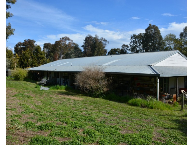 79 Nangunia Street, Barooga NSW 3644