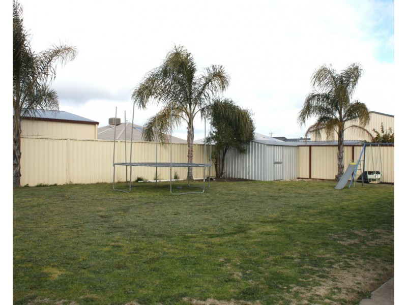 13 Elberta Court, Cobram VIC 3644