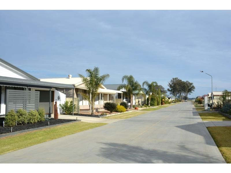 25 Andre Street, Green Palms Village, Cobram VIC 3644