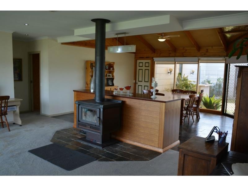 15 Moore Street, Katamatite VIC 3649