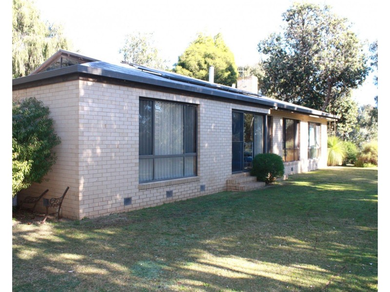 14 Barnes Road, Cobram VIC 3644