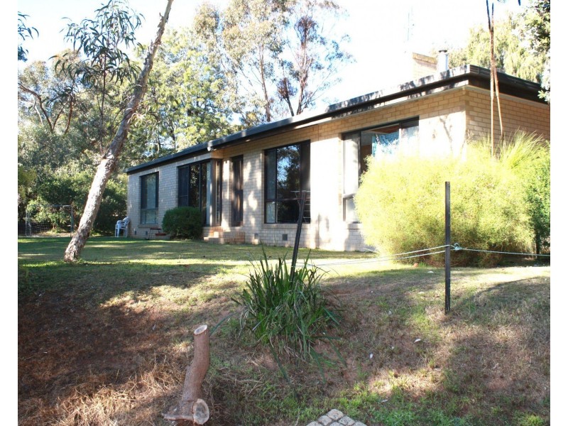 14 Barnes Road, Cobram VIC 3644