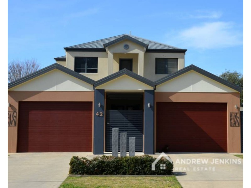 42 Lawson Drive, Barooga NSW 3644