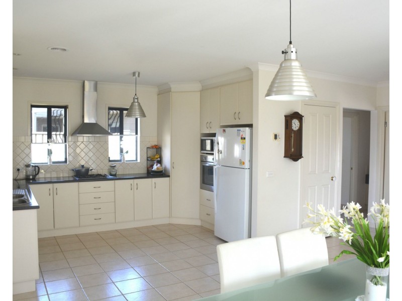 42 Lawson Drive, Barooga NSW 3644