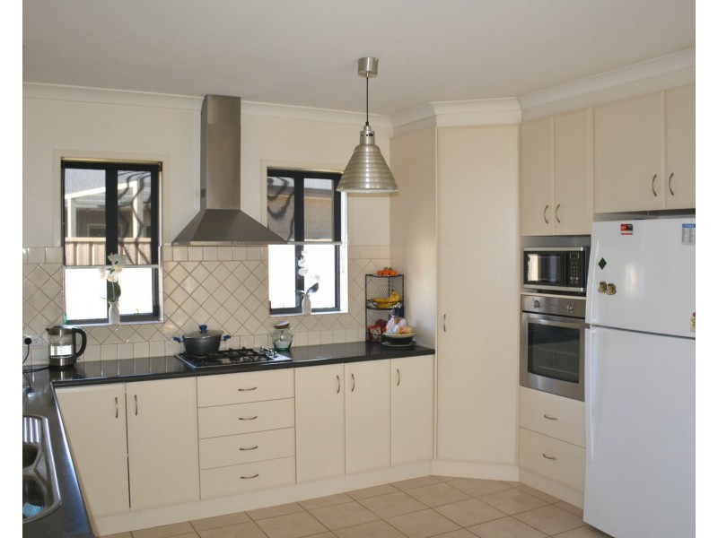 42 Lawson Drive, Barooga NSW 3644