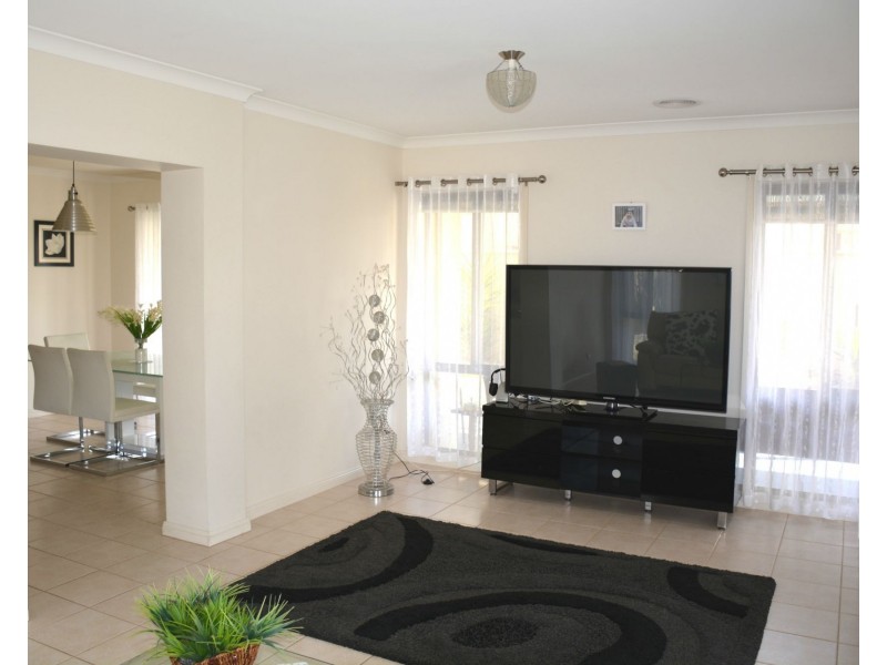 42 Lawson Drive, Barooga NSW 3644