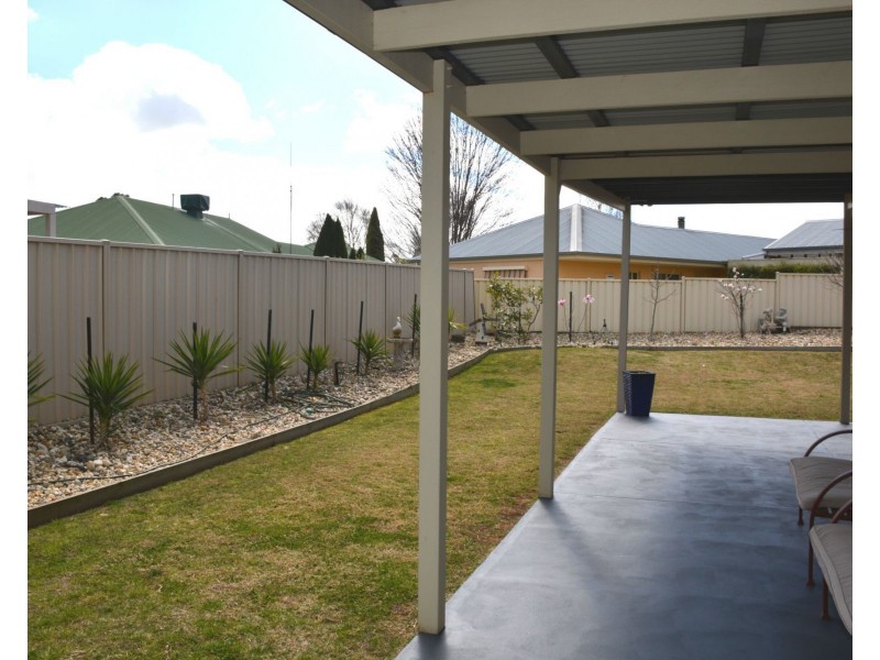 42 Lawson Drive, Barooga NSW 3644