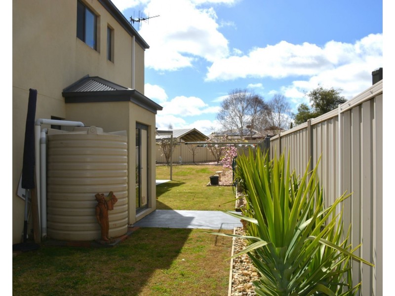 42 Lawson Drive, Barooga NSW 3644