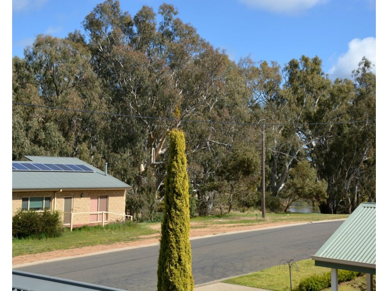 42 Lawson Drive, Barooga NSW 3644
