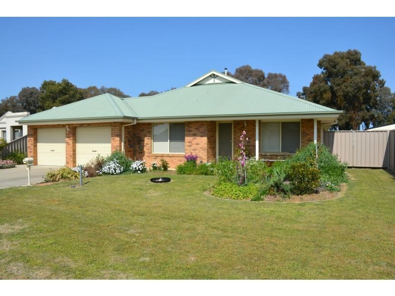 51 Sturt Street, Cobram VIC 3644