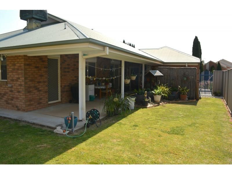 51 Sturt Street, Cobram VIC 3644