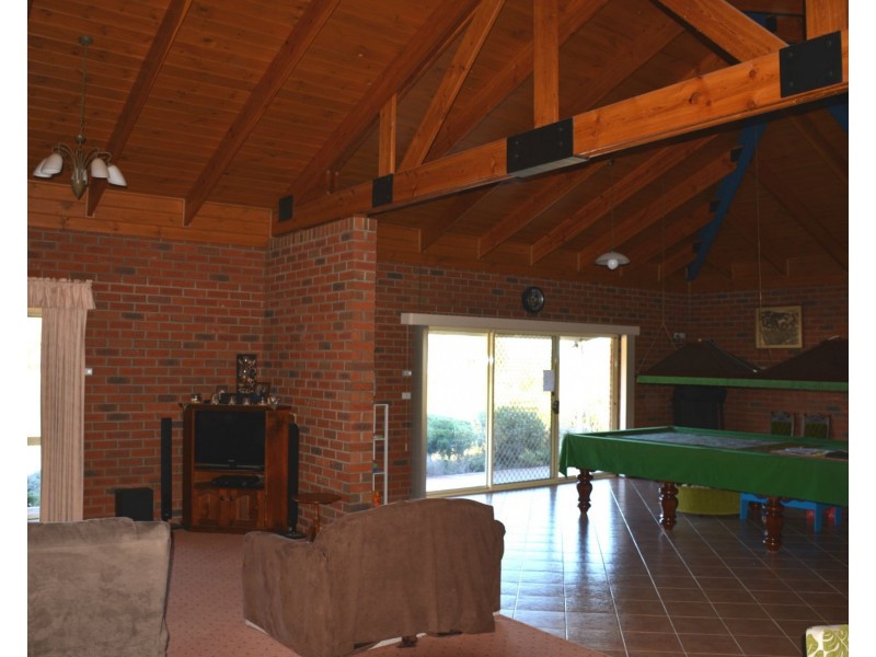 6822 Goulburn Valley Highway, Yarroweyah VIC 3644