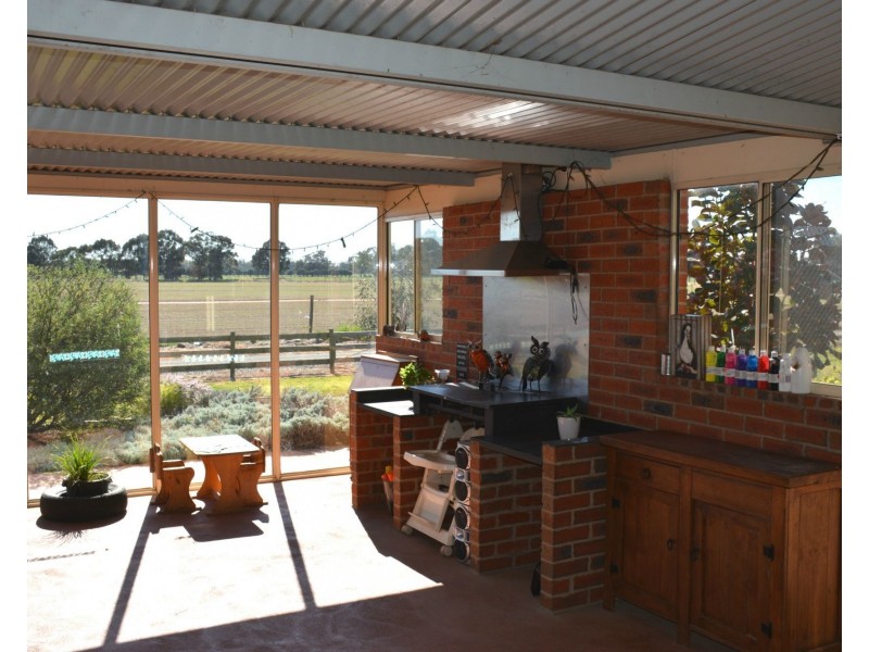6822 Goulburn Valley Highway, Yarroweyah VIC 3644