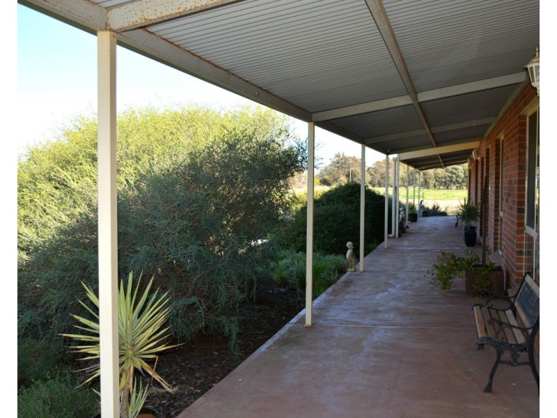 6822 Goulburn Valley Highway, Yarroweyah VIC 3644