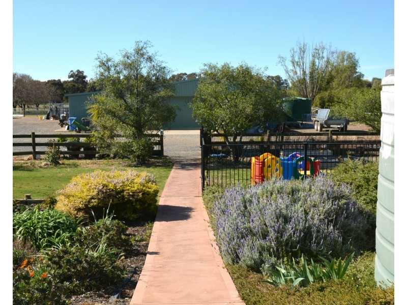 6822 Goulburn Valley Highway, Yarroweyah VIC 3644