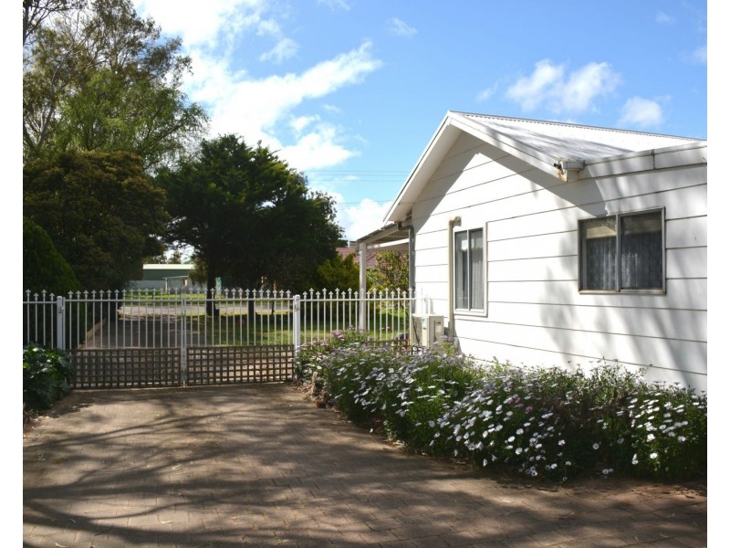 15 Kenny Road, Yarroweyah VIC 3644