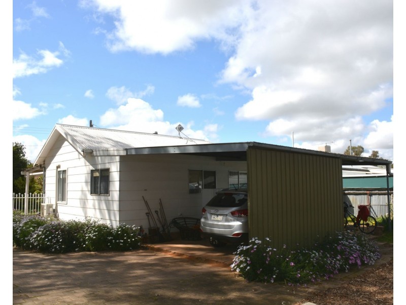 15 Kenny Road, Yarroweyah VIC 3644