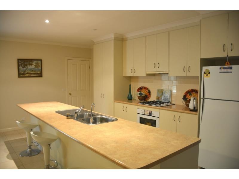 2 Alexandra Court, Cobram VIC 3644